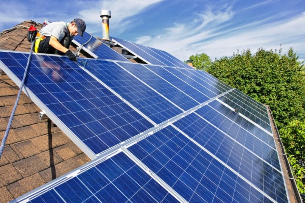 Oplatí sa fotovoltaika aj v roku 2023? | ServisProfi
